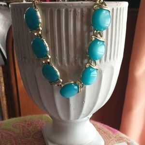Vintage LISNER Necklace with Bright Turquoise Oval Stones